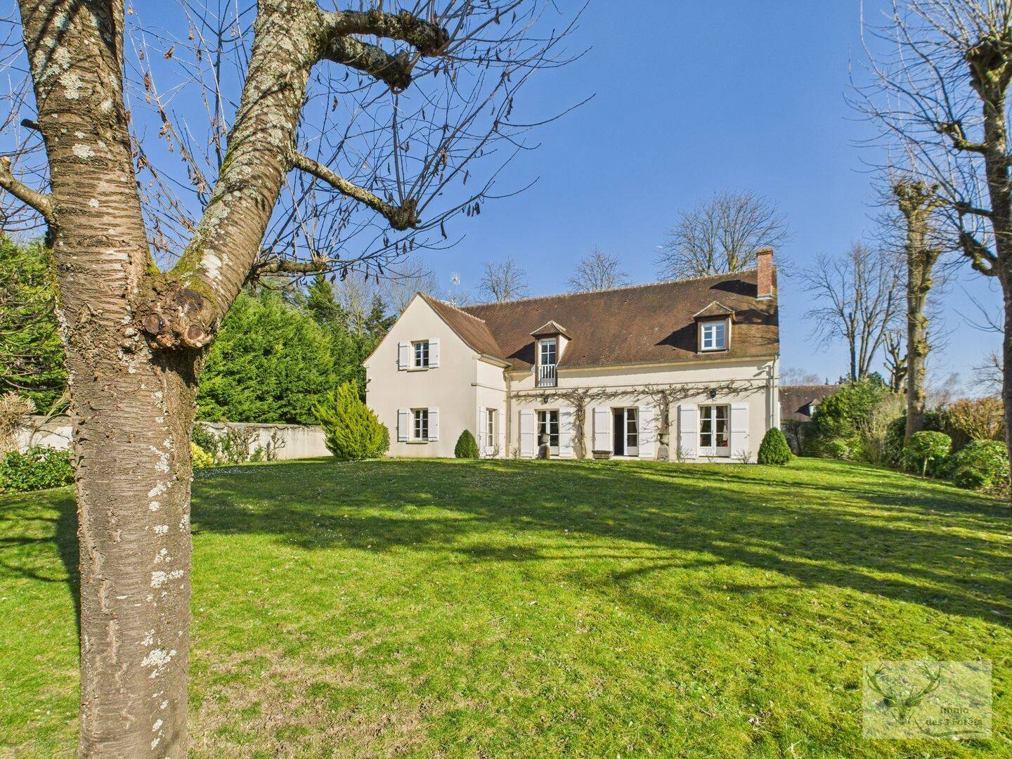 Maison 8 pièces 282 m² · à Senlis · 282 m² · 900 000 €