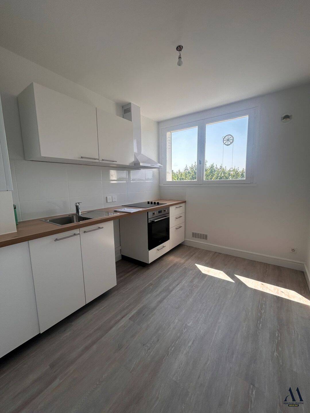 Appartement 2 pièces 48 m² · à Tours · 48 m² · 655 €