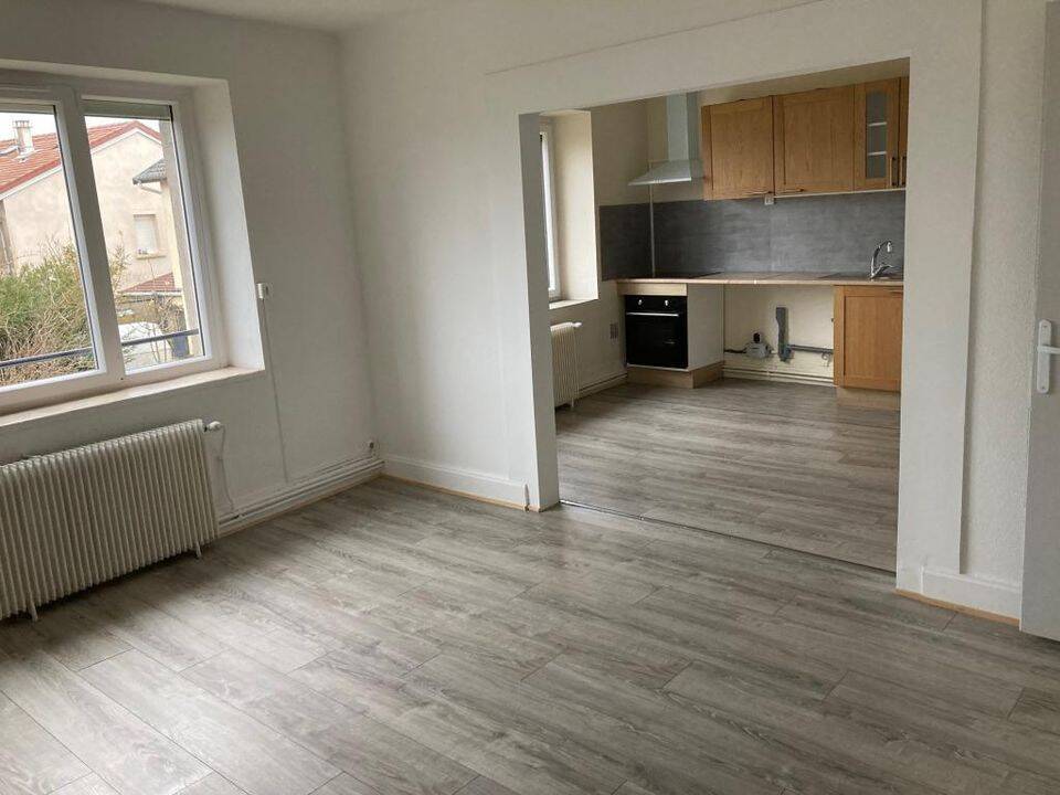 Appartement 4 pièces 90 m² · à Rosières-aux-Salines · 90 m² · 700 €