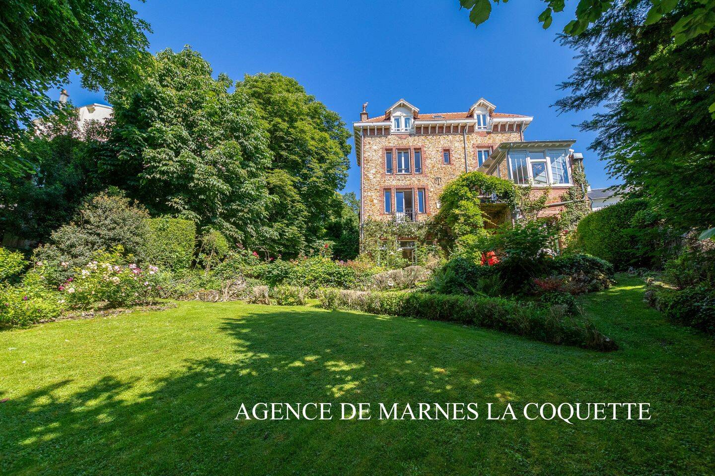 Maison 10 pièces 400 m² · à Ville-d'Avray · 400 m² · 2 700 000 €