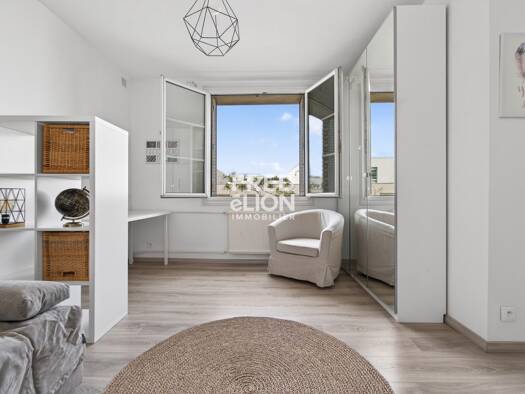 Appartement à vendre 270 000 € 1 pièce 25 m² Étage 5/7 Montsouris Dareau Paris 14ème arrondissement 75014