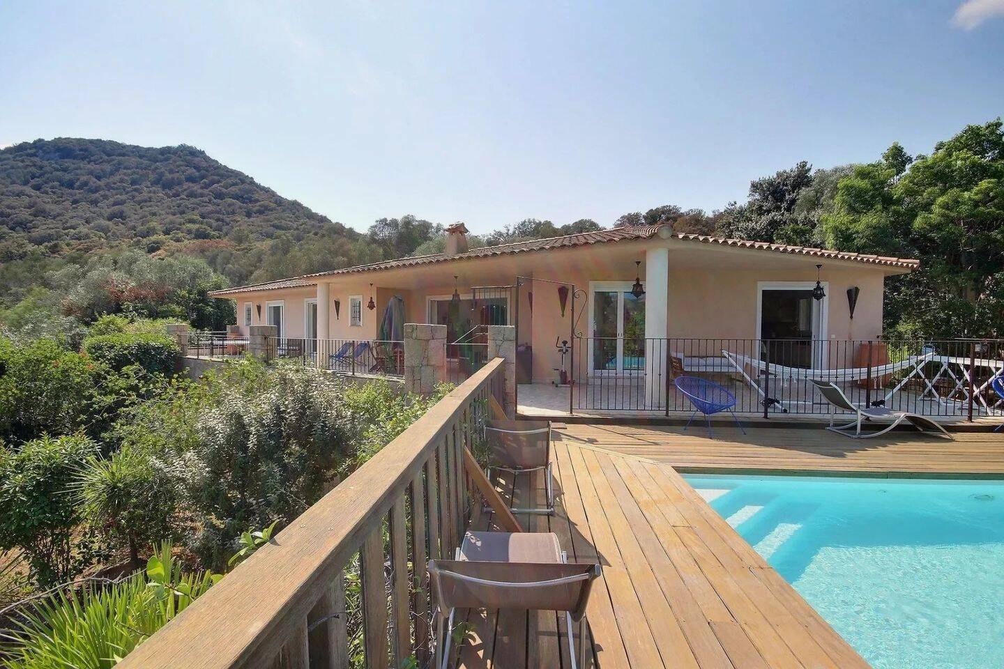 Maison 8 pièces 180 m² · à Porto-Vecchio · 180 m² · 2 790 000 €