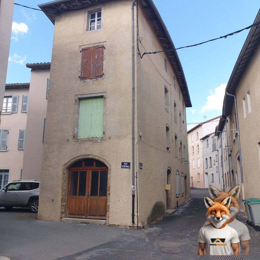 Maison 7 pièces 128 m² · à Craponne-sur-Arzon · 128 m² · 28 000 €