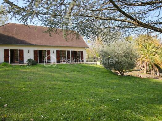 Maison à vendre 265 000 € 7 pièces 5 chambres 181 m² Artiguelouve 64230