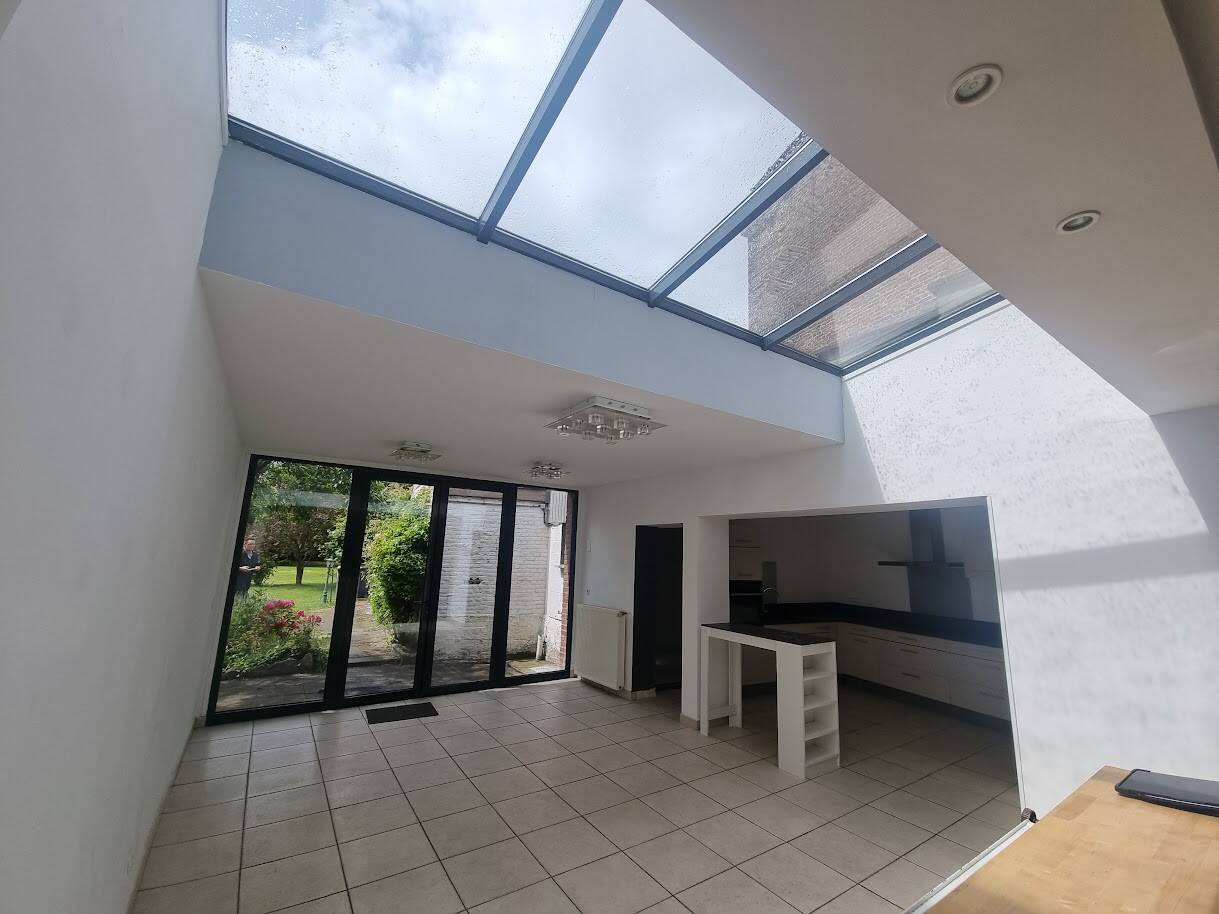 Maison 7 pièces 198 m² · à Lambersart · 198,3 m² · 2 200 €