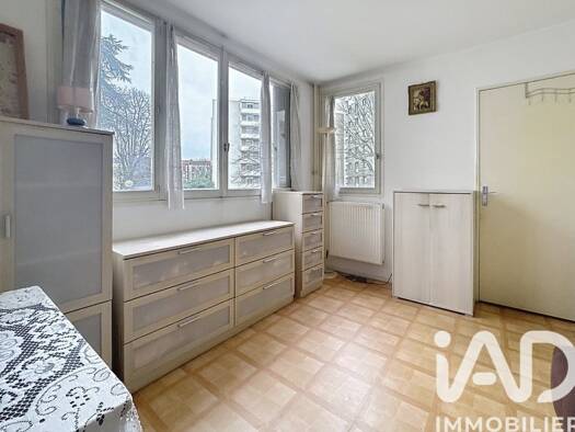 Appartement à vendre 124 000 € 1 pièce 20,6 m² Étage 1/7 Gare Le Bourget 93350
