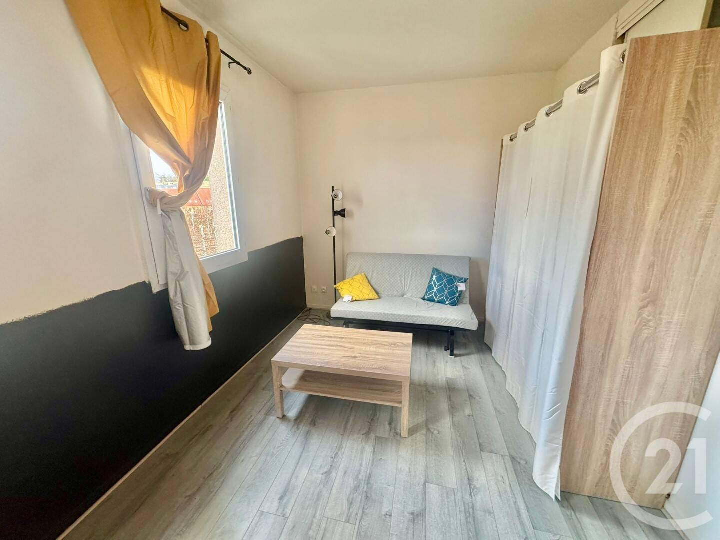 Appartement 1 pièce 25 m² · à Pontoise · 24,7 m² · 695 €