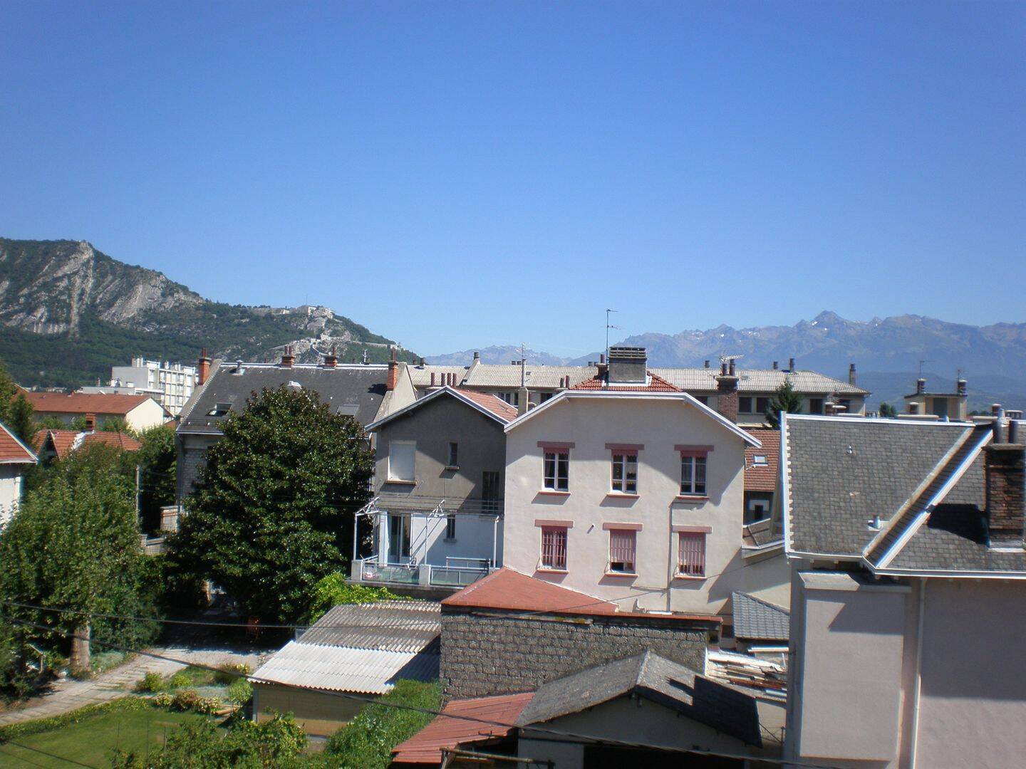 Appartement 1 pièce 31 m² · à Fontaine · 31,1 m² · 524 €