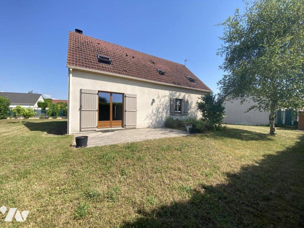 Maison 6 pièces 713 m² · à Corquilleroy · 713 m² · 194 300 €