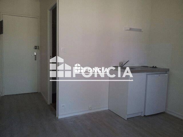 Appartement 1 pièce 14 m² · à Angers · 13,9 m² · 430 €