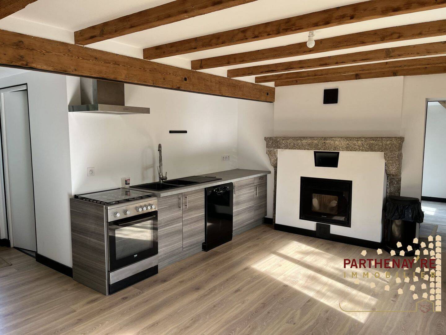 Maison 5 pièces 160 m² · à Lageon · 160 m² · 149 000 €