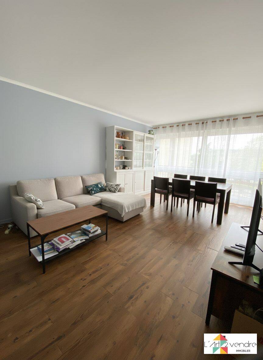 Appartement 4 pièces 84 m² · à Ris-Orangis · 84 m² · 159 900 €