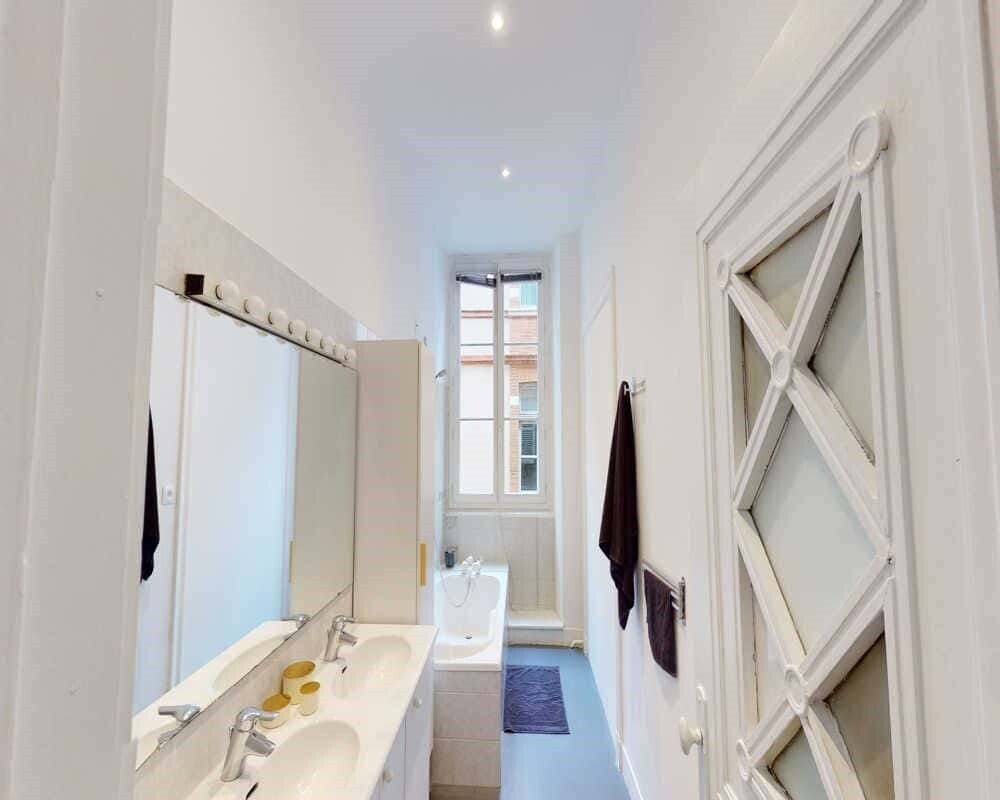 Chambre dans le rue Peyras - Colocation — 12