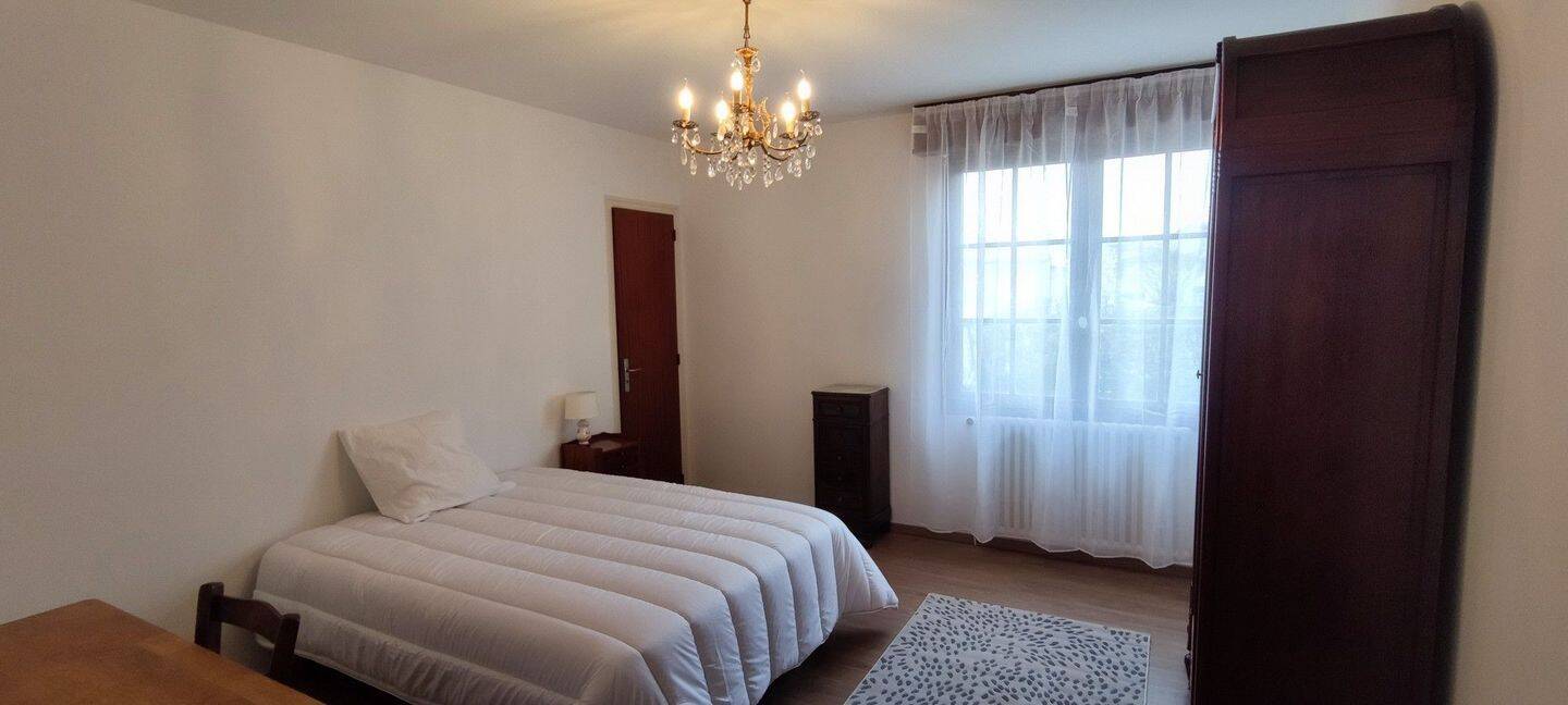 Colocation à louer - Bruges - 658 € - 17 m², Étage 1/1, disponible dès maintenant · 17 m² · 658 €