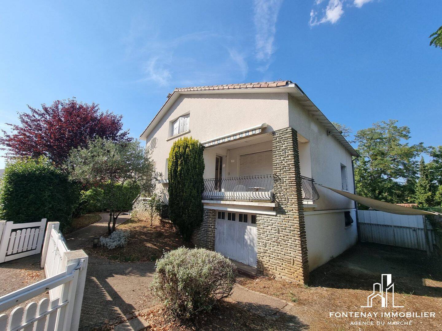 Maison 9 pièces 148 m² · à Fontenay-le-Comte · 148,4 m² · 252 600 €