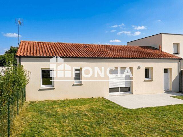 Maison 4 pièces 86 m² · à La Tessoualle · 85,9 m² · 800 €