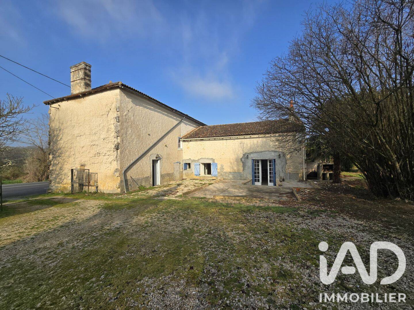 Maison 8 pièces 210 m² · à Lhommaizé · 210 m² · 118 000 €