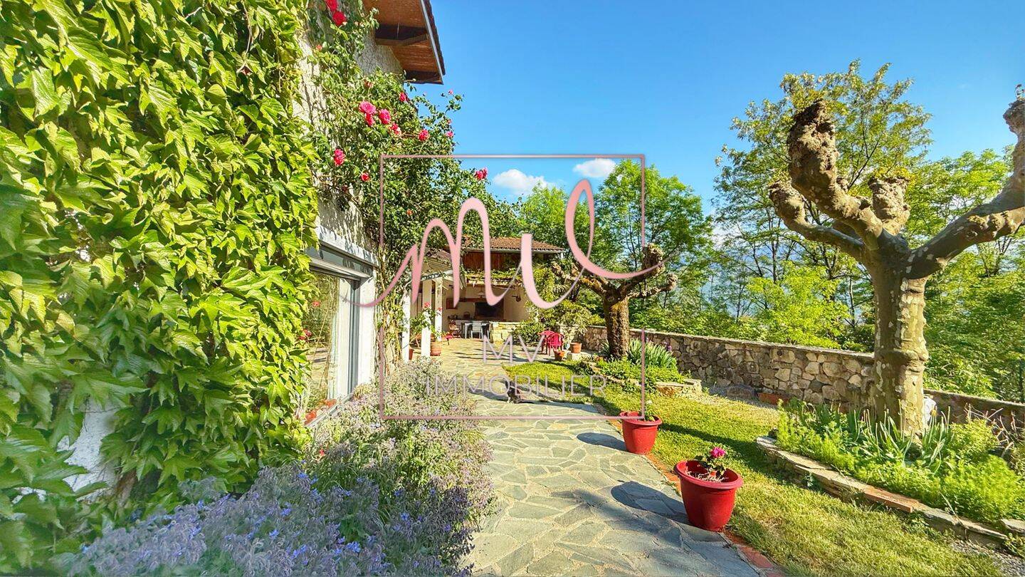 Maison 5 pièces 220 m² · à Tullins · 220 m² · 489 000 €