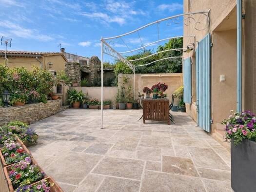 Maison à vendre 290 000 € 5 pièces 3 chambres 120 m² Pierrevert 04860