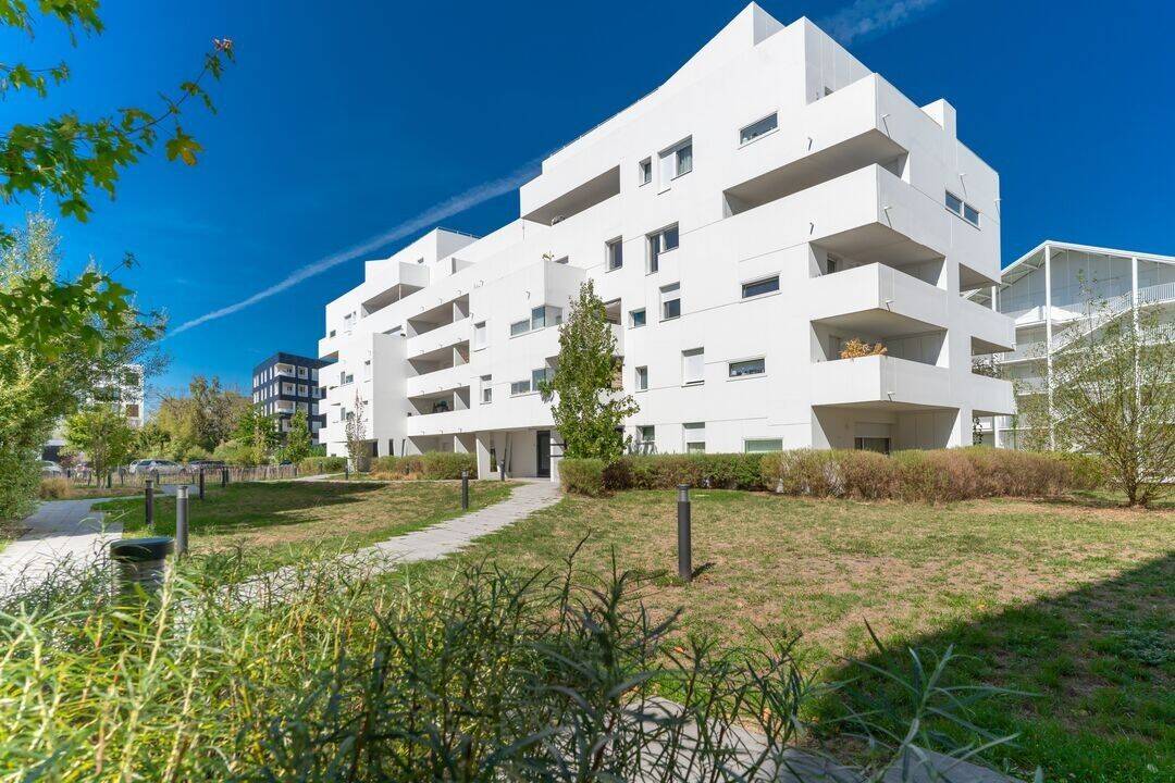 Appartement 4 pièces 85 m² · à Bègles · 85 m² · 1 031 €