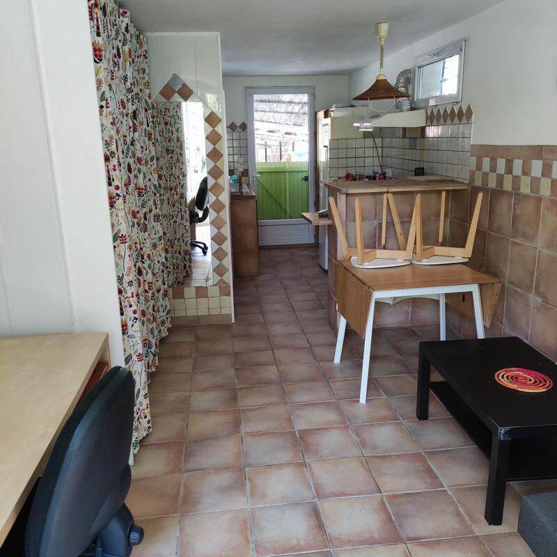 Appartement 1 pièce 28 m² · à Toulon · 28 m² · 500 €