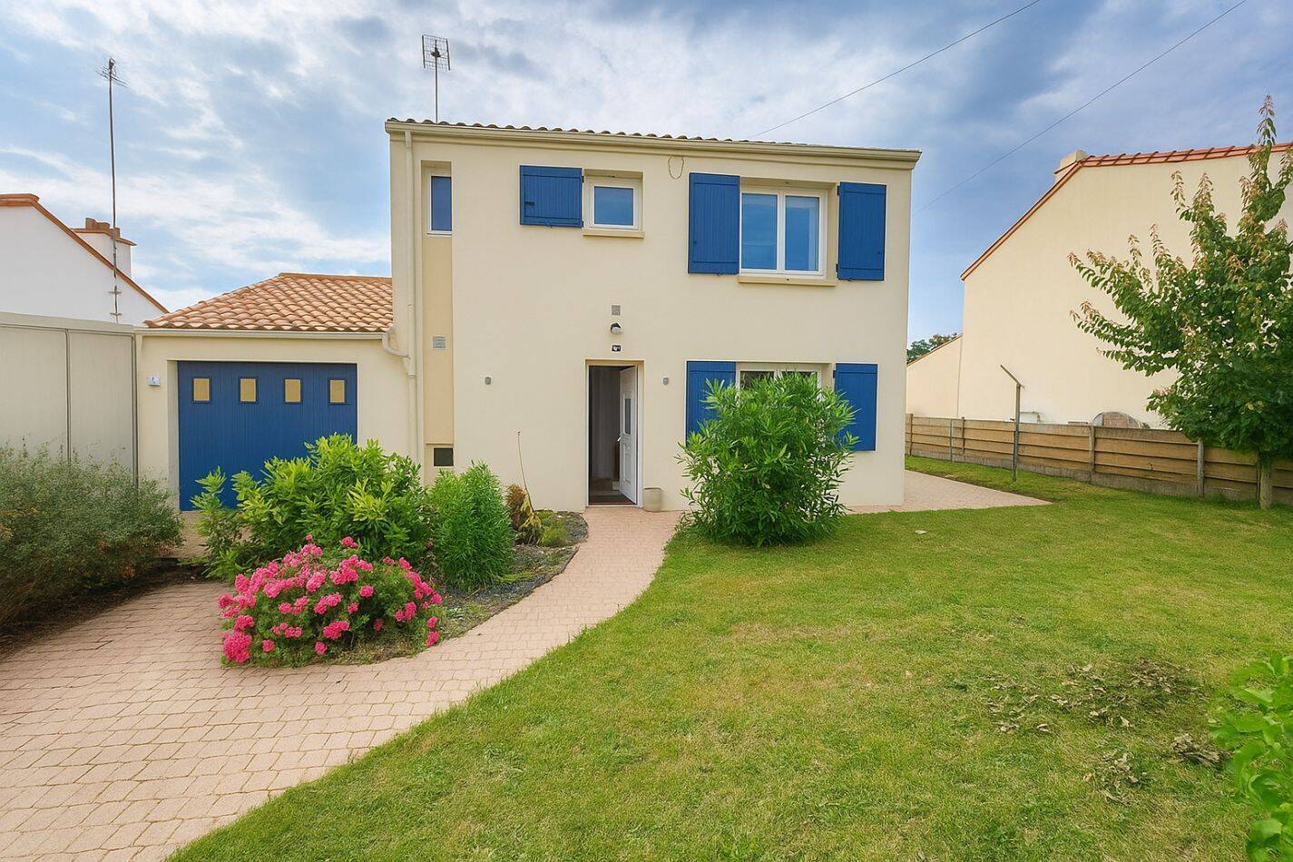 Maison 6 pièces 112 m² · à Fontenay-le-Comte · 112 m² · 137 000 €