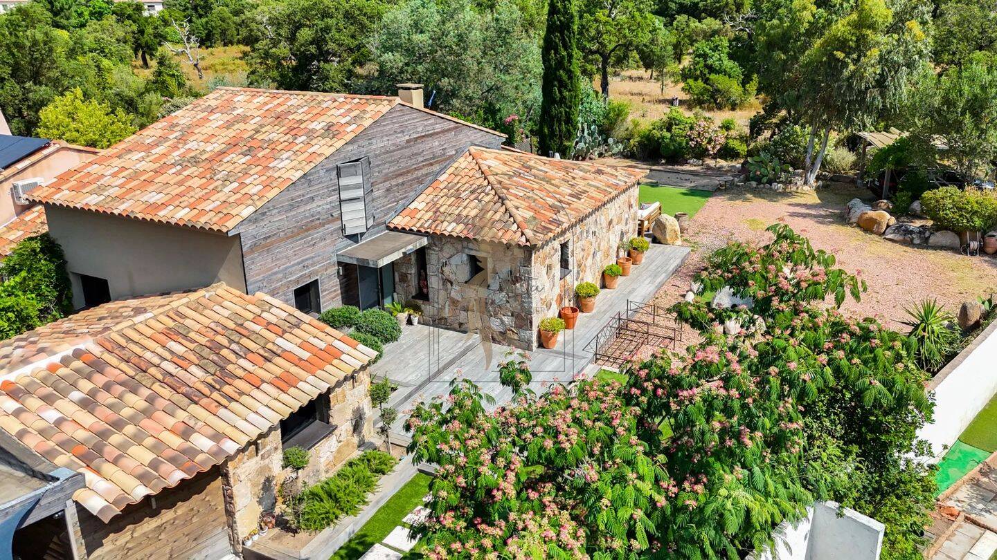 Maison 4 pièces 130 m² · à Porto-Vecchio · 129,8 m² · 745 000 €
