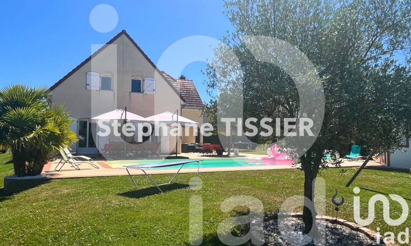 Maison 8 pièces 180 m² · à Saint-Vallier · 180 m² · 350 000 €