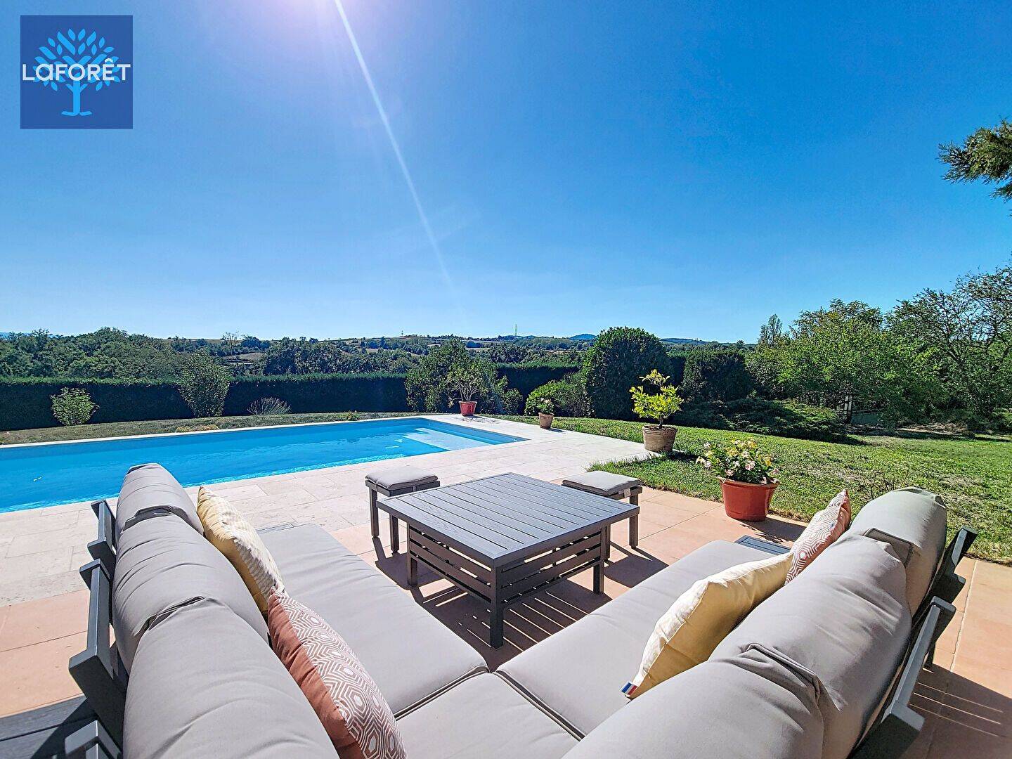 Maison 7 pièces 180 m² · à Orliénas · 180 m² · 740 000 €