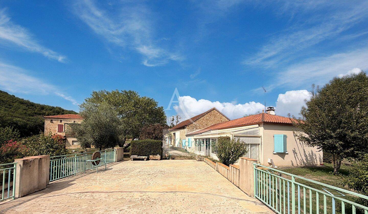 Maison 8 pièces 198 m² · à Duravel · 198 m² · 380 000 €