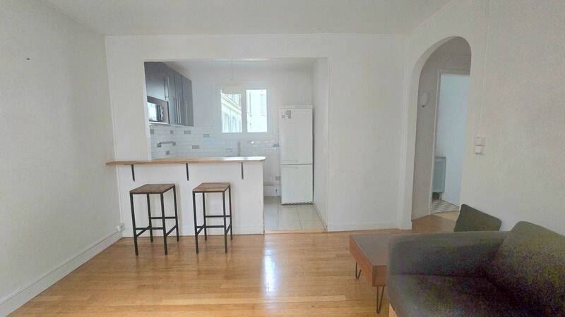 Appartement 2 pièces 36 m² · à Paris 10ème Arrondissement · 36 m² · 300 000 €