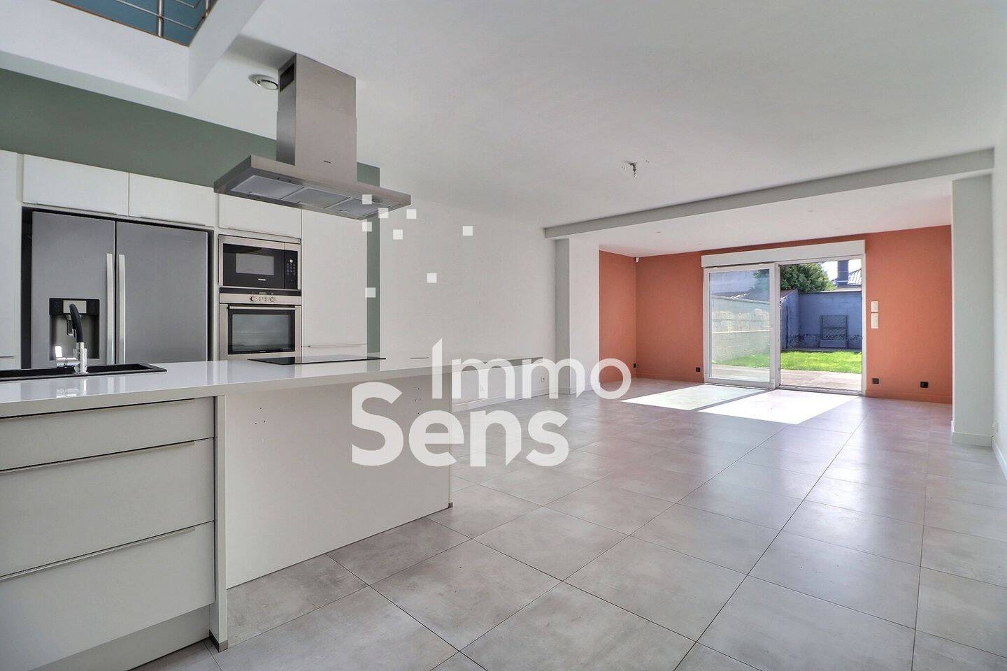 Maison 6 pièces 155 m² · à Lys-lez-Lannoy · 155 m² · 379 000 €