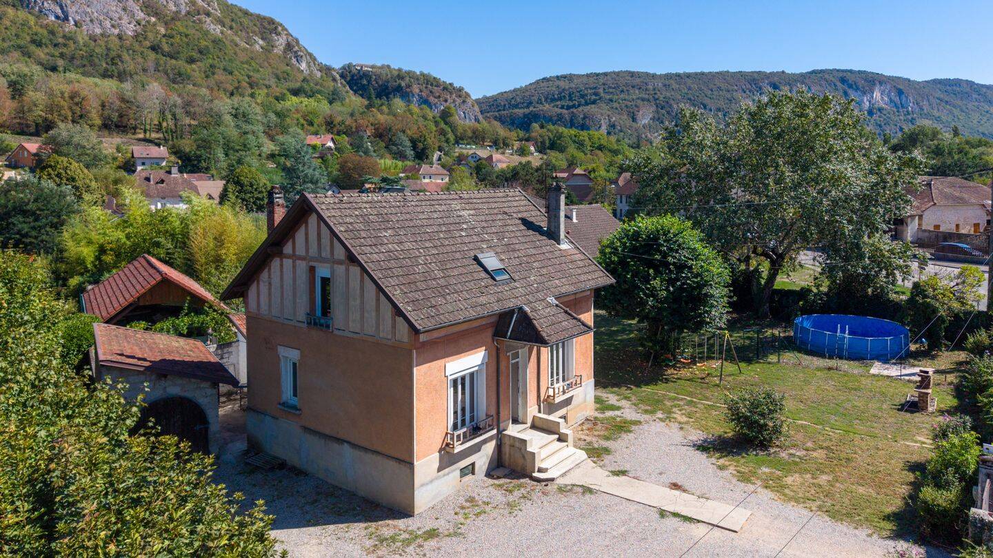 Maison 5 pièces 120 m² · à Virignin · 120 m² · 274 300 €