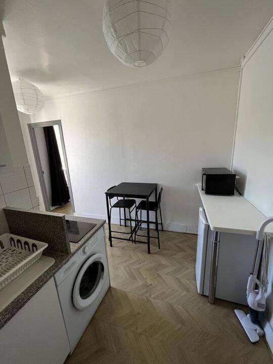 Appartement 1 pièce 21 m² · à Ivry-sur-Seine · 21 m² · 700 €