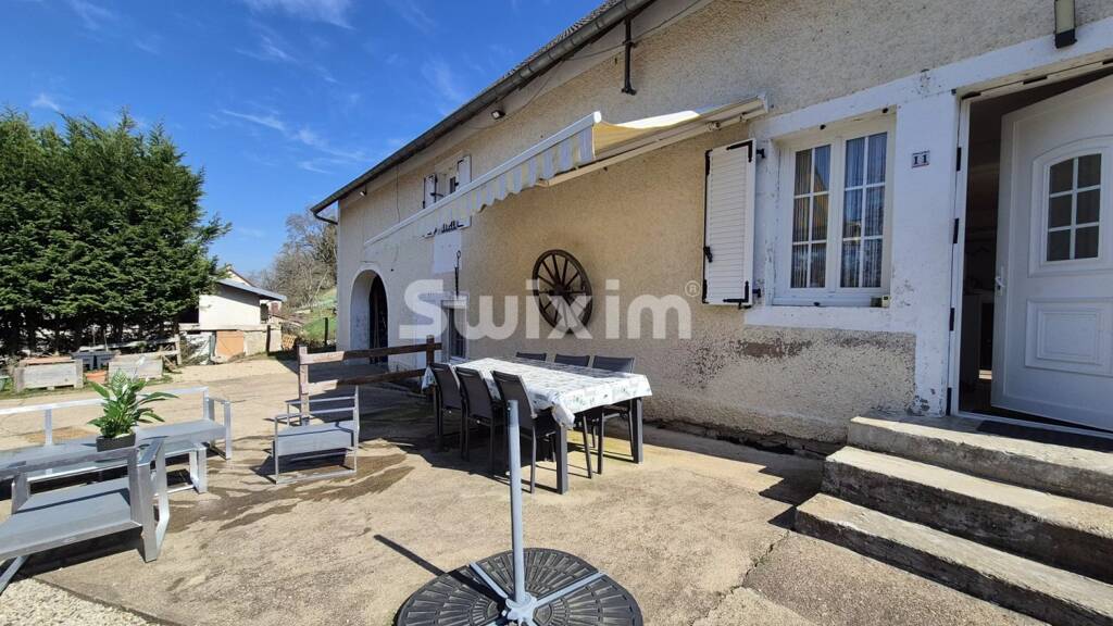 Maison à vendre 259 000 € 6 pièces 5 chambres 230 m² 2 453 m² de terrain Zone Portuaire-Le Boichot Dole 39100