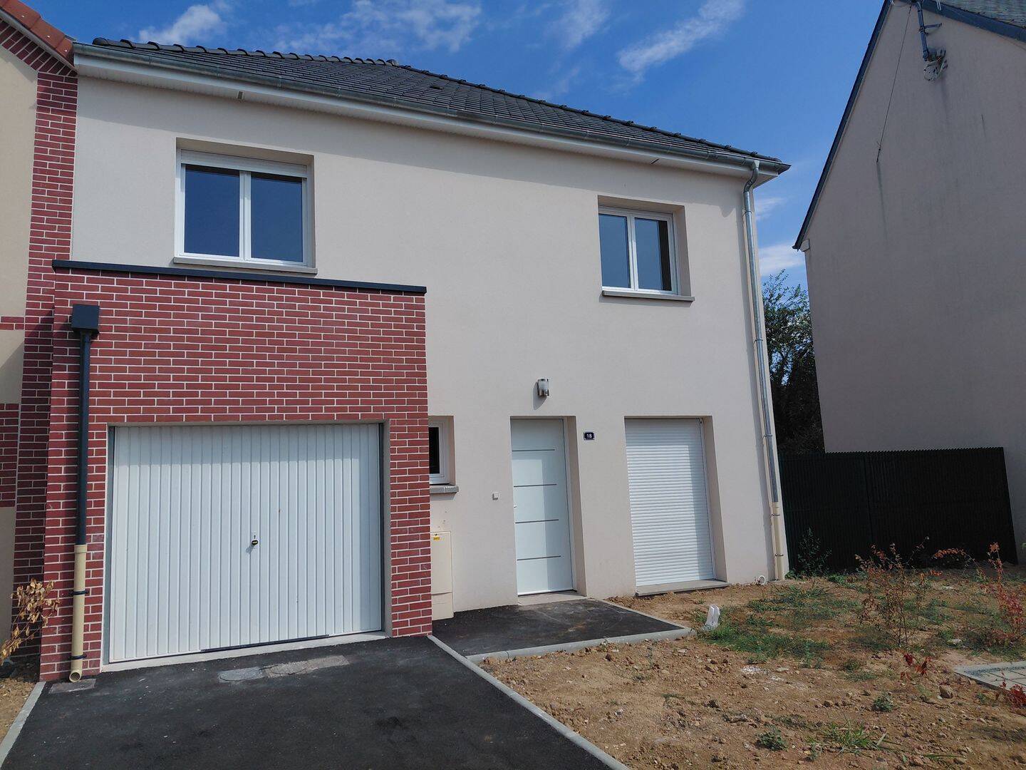 Maison 5 pièces 115 m² · à Luisant · 115 m² · 329 000 €