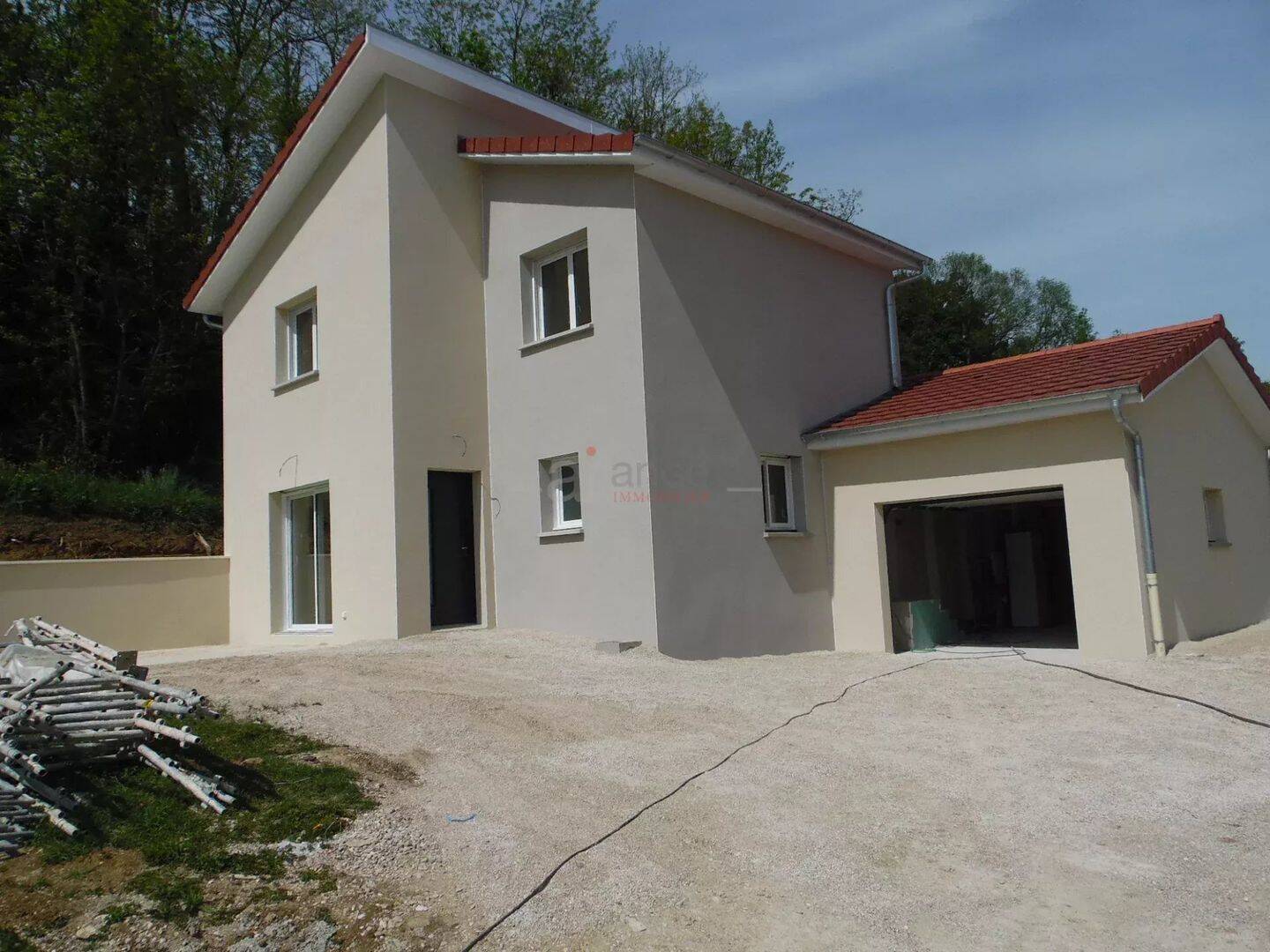 Maison 4 pièces 105 m² · à Priay · 105 m² · 288 000 €