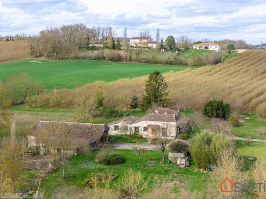 Maison à vendre 300 000 € 6 pièces 5 chambres 170 m² 11 885 m² de terrain Cancon 47290