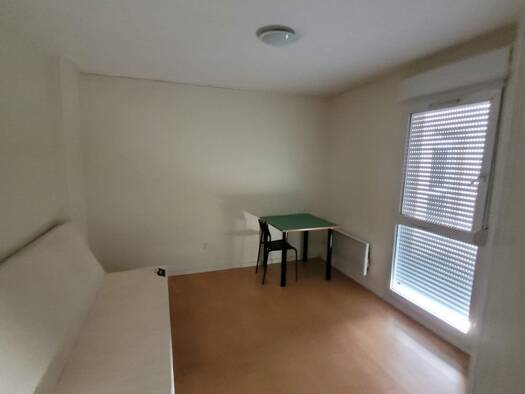 Appartement à louer 320 € 2 pièces 1 chambre 20 m² 1er étage La Chaume-Les Riaux Le Creusot 71200