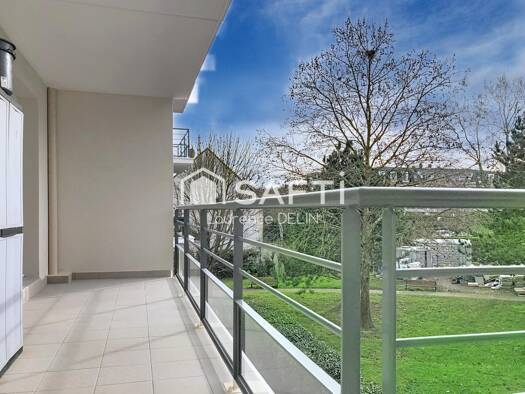 Appartement à vendre 178 000 € 2 pièces 1 chambre 45 m² Étage 2/5 Le Hazay-Les Essarts Cergy 95800