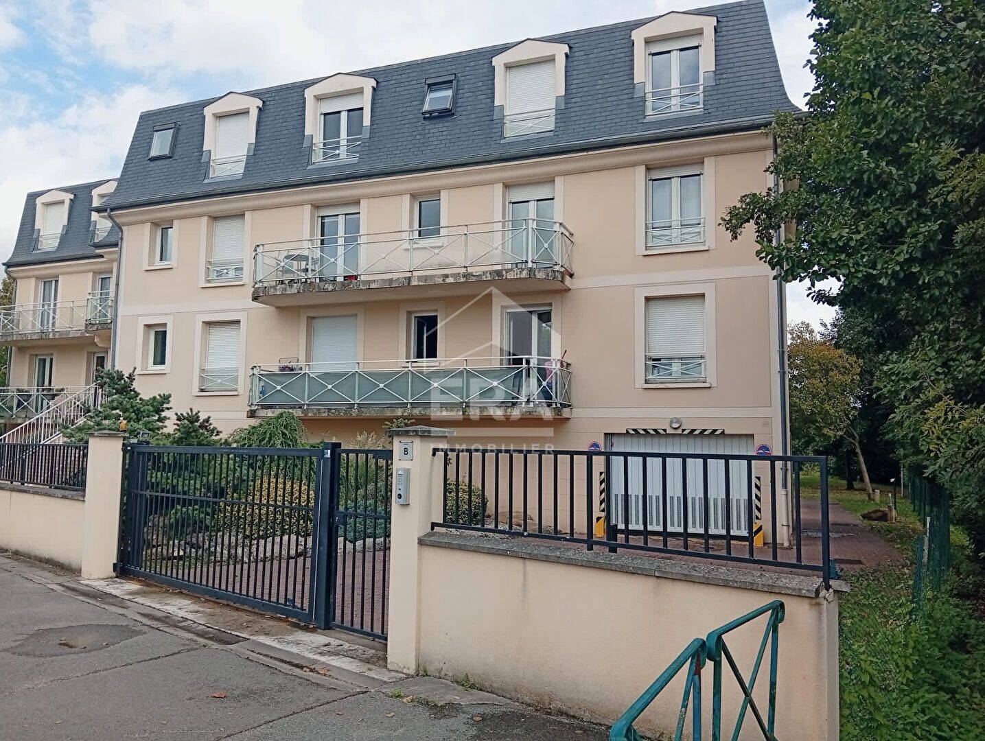 Appartement 2 pièces 42 m² · à Lamorlaye · 42,4 m² · 1 016 €/mois