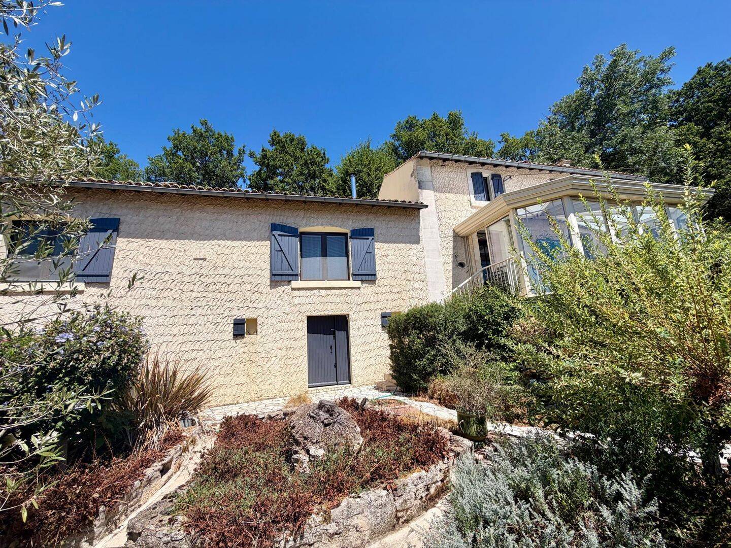 Maison 5 pièces 145 m² · à Azay-le-Brûlé · 145 m² · 265 000 €