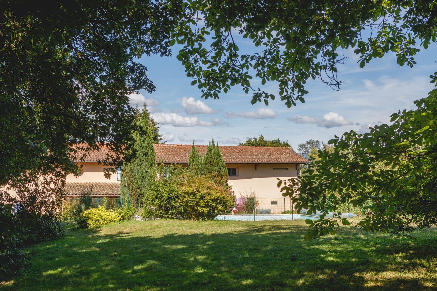 Maison 7 pièces 207 m² · à Montmerle-sur-Saône · 207 m² · 550 000 €