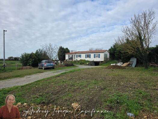 Maison de plain-pied à vendre 203 000 € 5 pièces 3 chambres 97 m² 1 565 m² de terrain Ardillières 17290