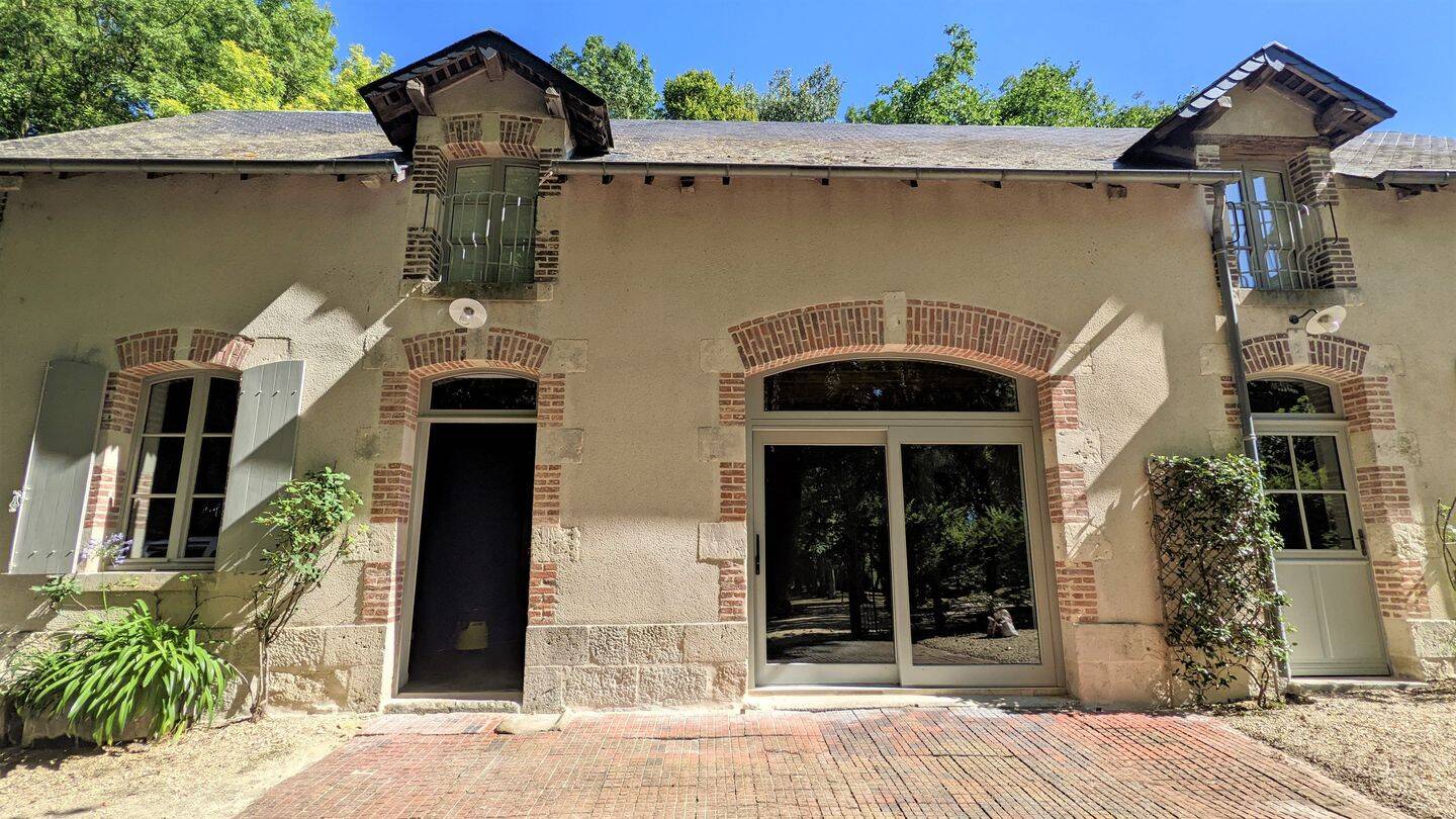 Maison 4 pièces 140 m² · à Bourges · 140 m² · 1 285 €