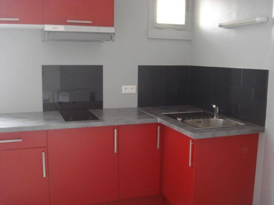 Appartement 1 pièce 32 m² · à Saintes · 32 m² · 430 €/mois