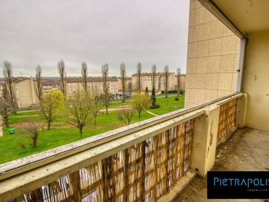 Appartement à vendre 110 000 € 3 pièces 2 chambres 65,5 m² Étage 3/5 Pillet-Champlevert Mâcon 71000