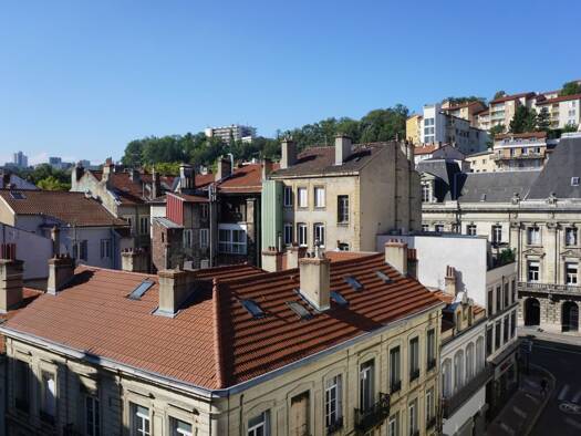 Appartement à vendre 180 000 € 5 pièces 3 chambres 139,5 m² Étage 4/4 Saint Jacques-Chavanelle Saint-Étienne 42000