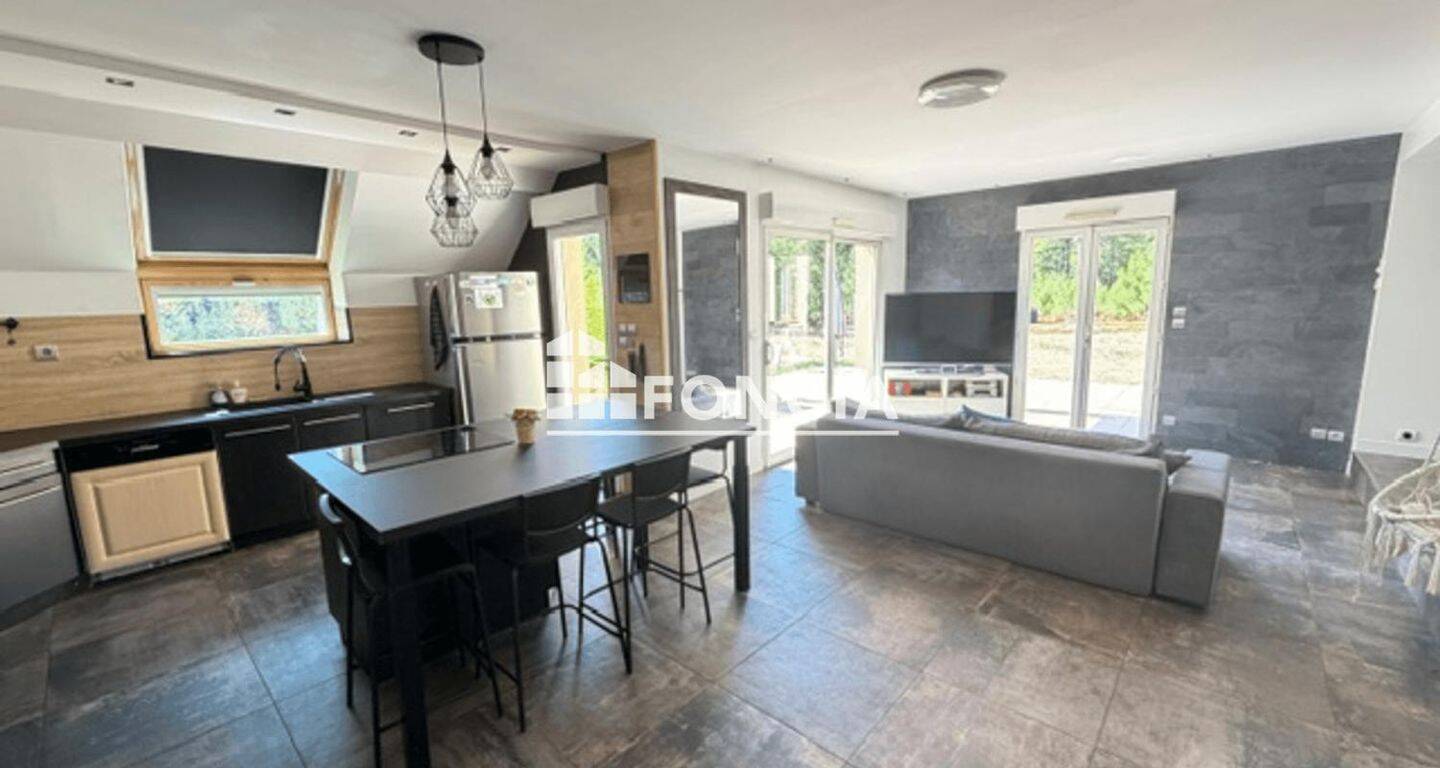 Maison 9 pièces 256 m² · à Cérans-Foulletourte · 256 m² · 349 000 €