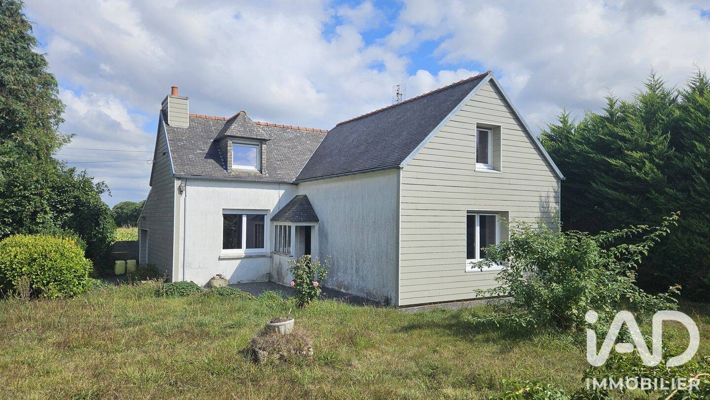 Maison 5 pièces 92 m² · à Plougras · 92 m² · 88 000 €